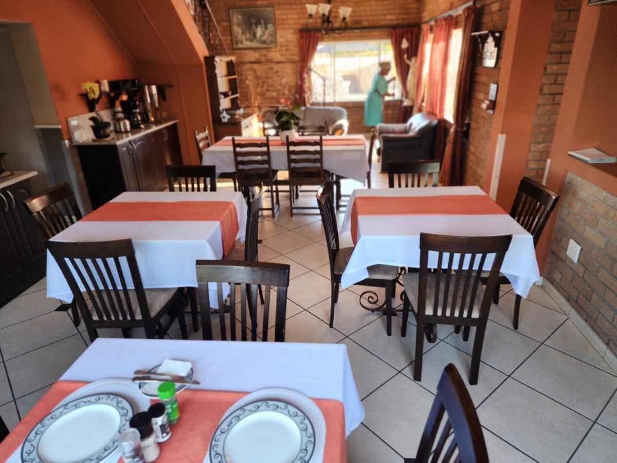 Southy Inn By The Lake Benoni Exterior photo